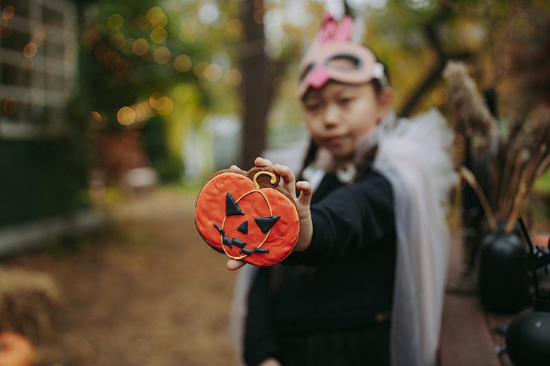 Positioning Strategy Marketing: Halloween Spend Tops Record .1B